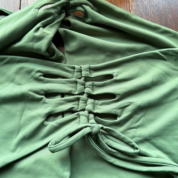 XL Pakaloha GREEN bikini bottom with corset tie sides. Selling matching top too - Picture 10 of 10